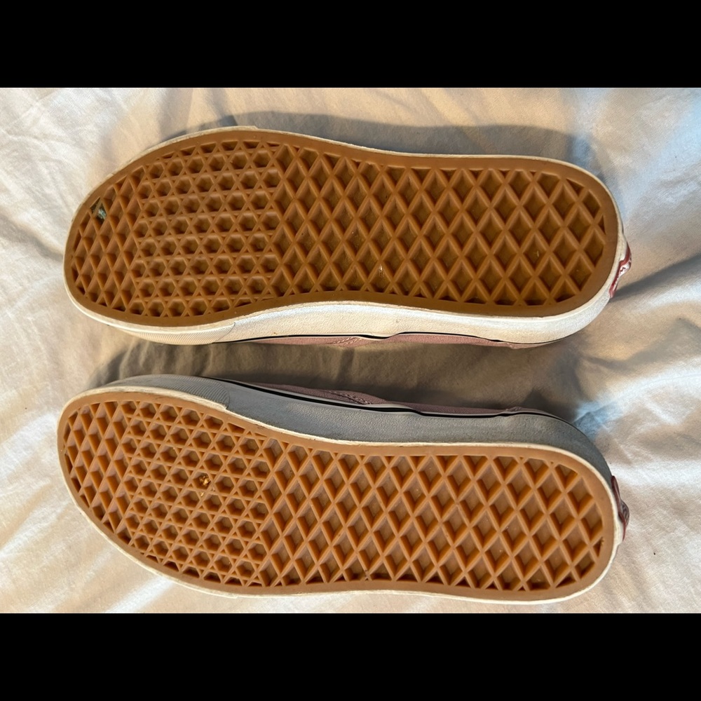 Vans - Picture 3 of 4